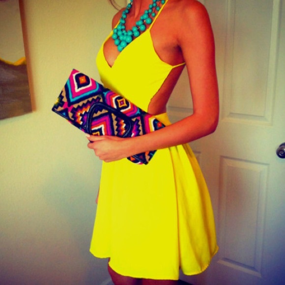 Lulus Dresses & Skirts - Yellow Backless Dress